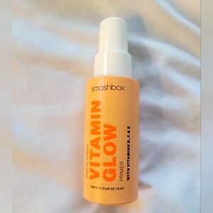New Smashbox Vitamin (B-C-E) Glow Primer. Radiant Serum & Healthy Skin